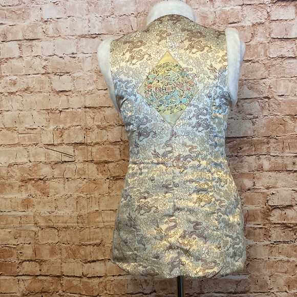 Vintage (60’s-70’s) Asian inspired vest - Picture 8 of 14